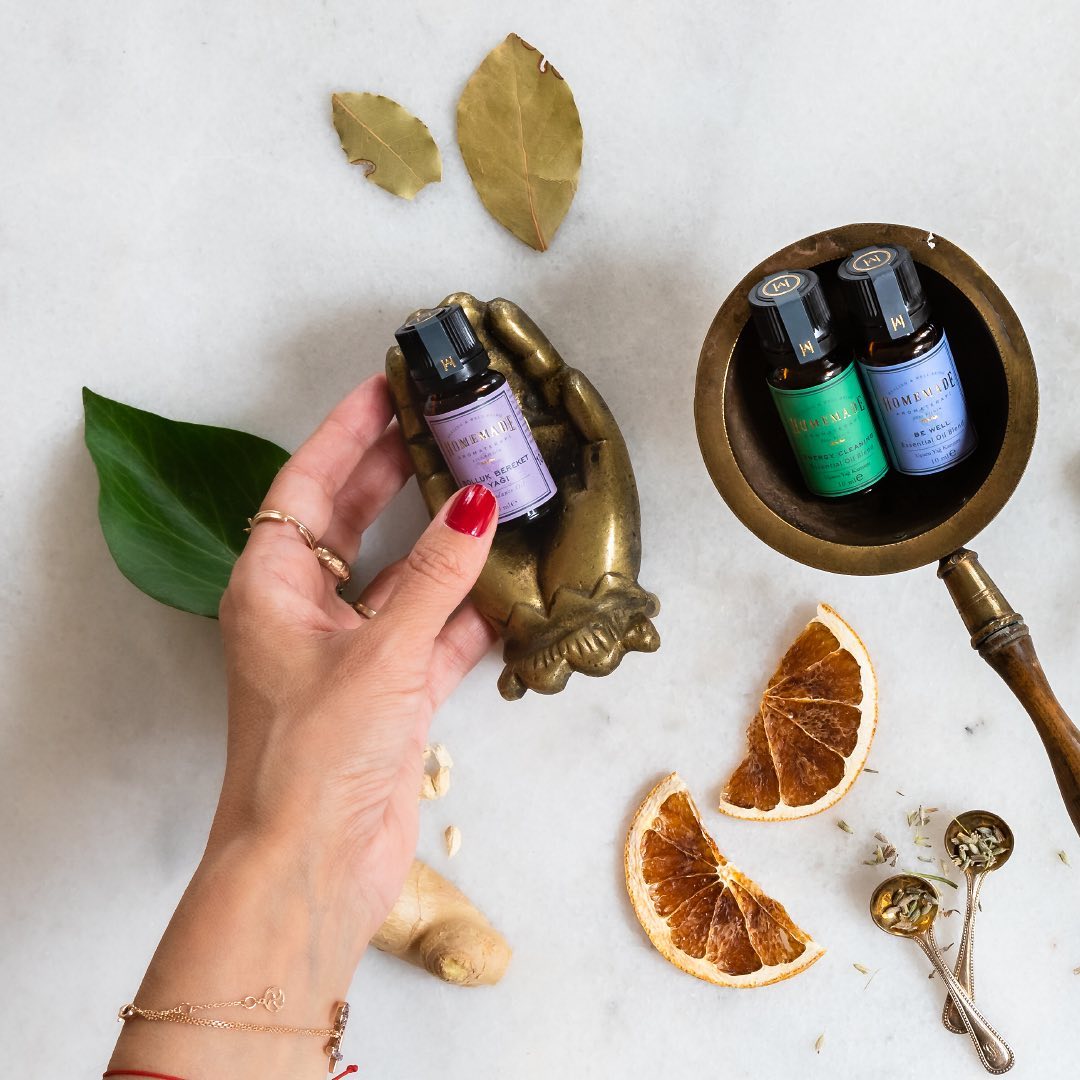 Amestec de Uleiuri Esențiale – Abundență