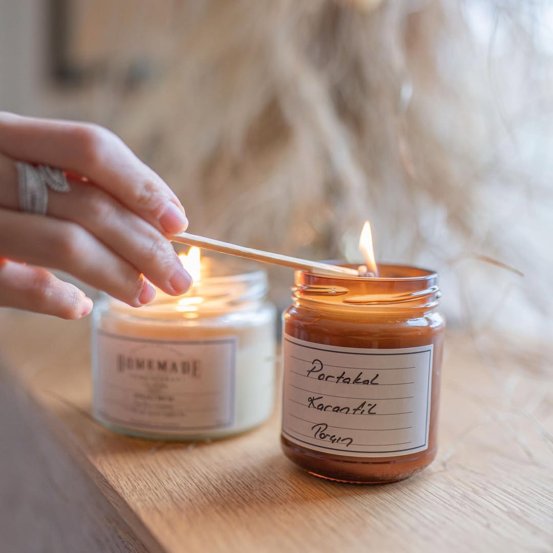 Cinnamon, Orange &amp; Clove Soy Candle (Amber Jar)